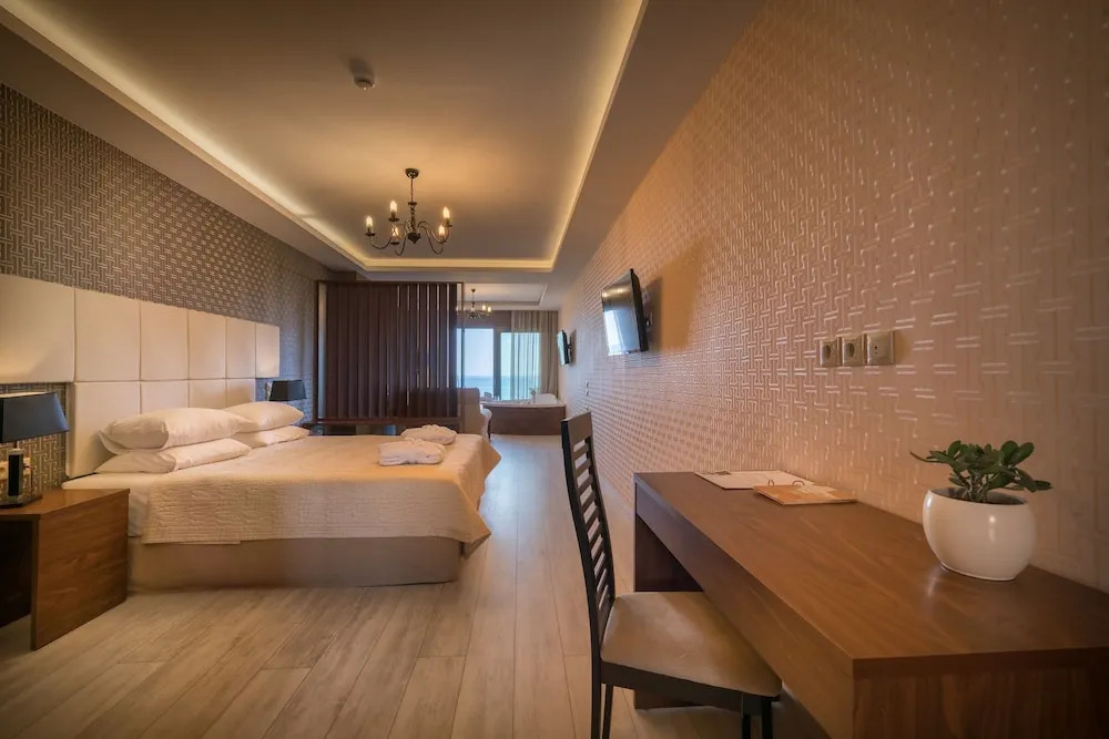 Elegance Luxury Executive Suites