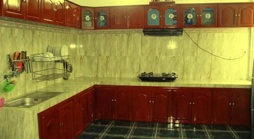 Full House Homestay