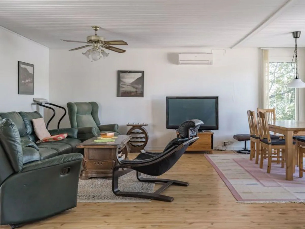 Chalet Uskeboda by Interhome
