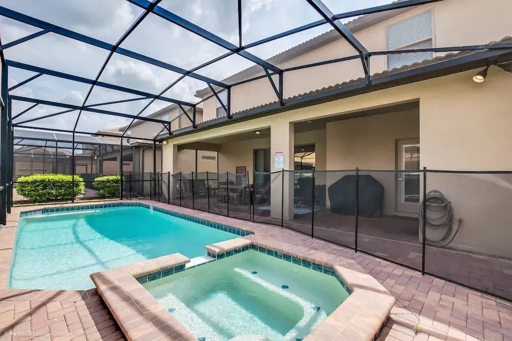 8 Bed Villa with Games, Pool & Spa