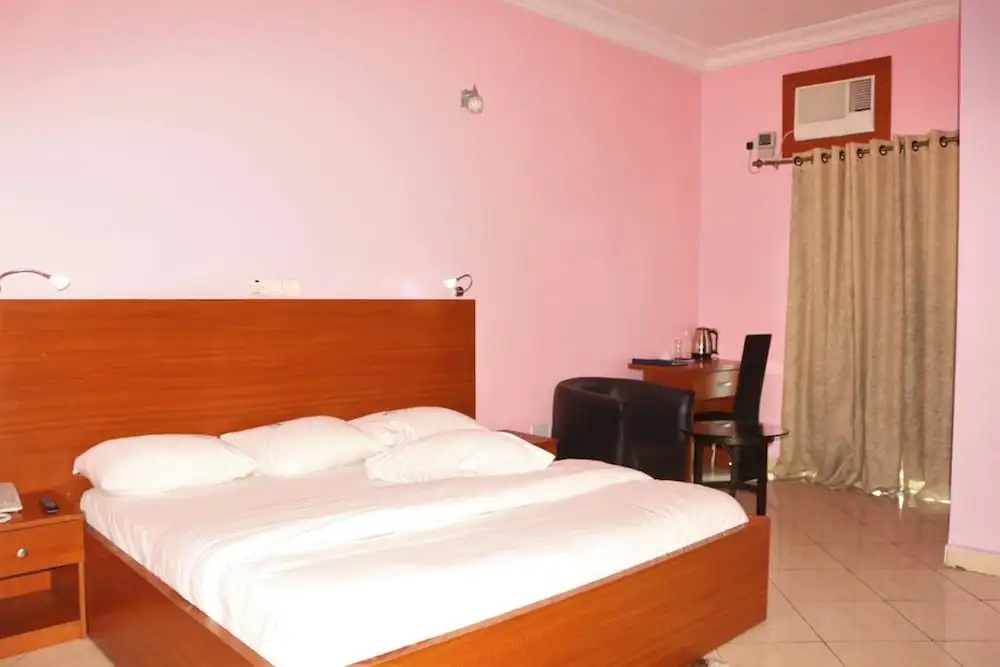 Royal Charlin Hotel and Suites
