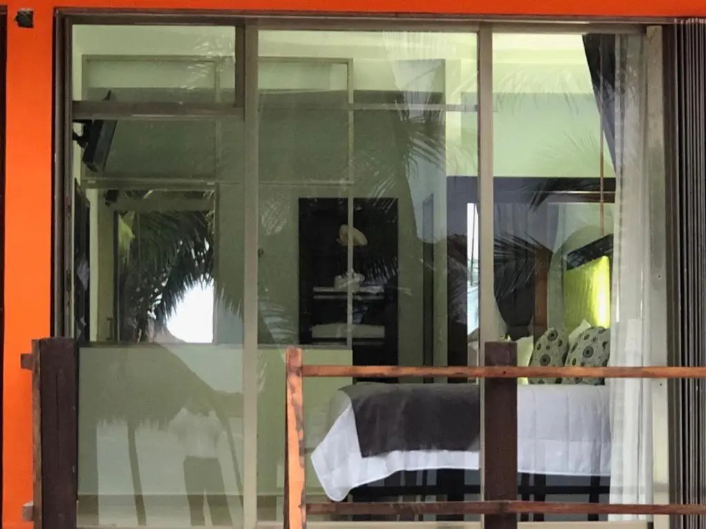 "CORAL INN" Habitacion frente al mar 1
