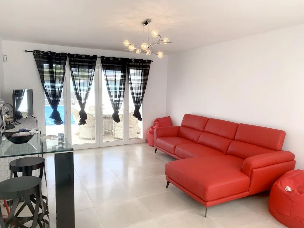 Villa With 3 Bedrooms in Playa Blanca, With Private Pool, Enclosed Garden and Wifi - 5 km From the Beach