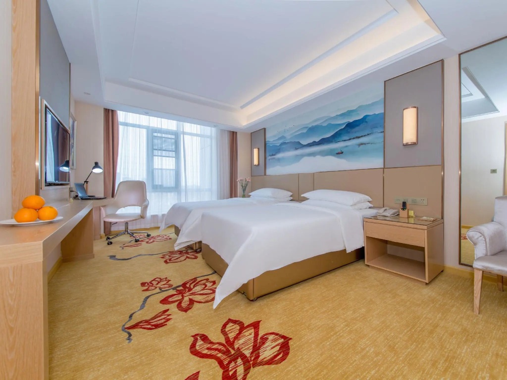 Vienna International Hotel (Wuhan Huangpi Mulan Street Passenger Transport Center)