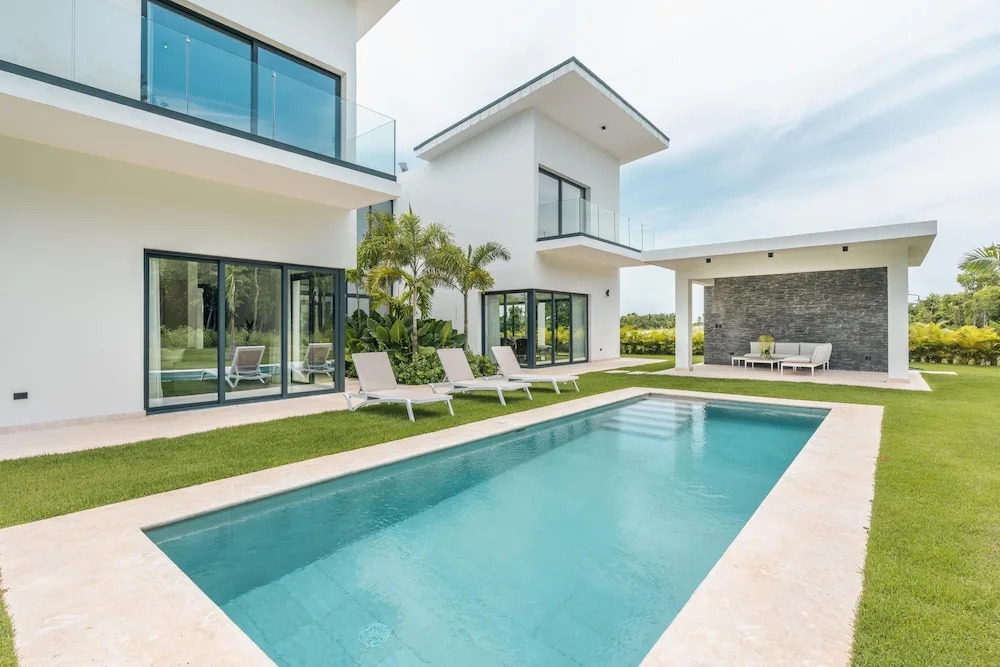 Magnificent Villa With Golf Cart Maid At Caleton(No Front Desk Contact The 5 Days In Advance)
