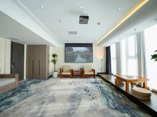 Grand View Pearl Hotel
