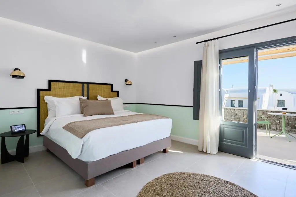Alleys All-Suite Hotel & Spa