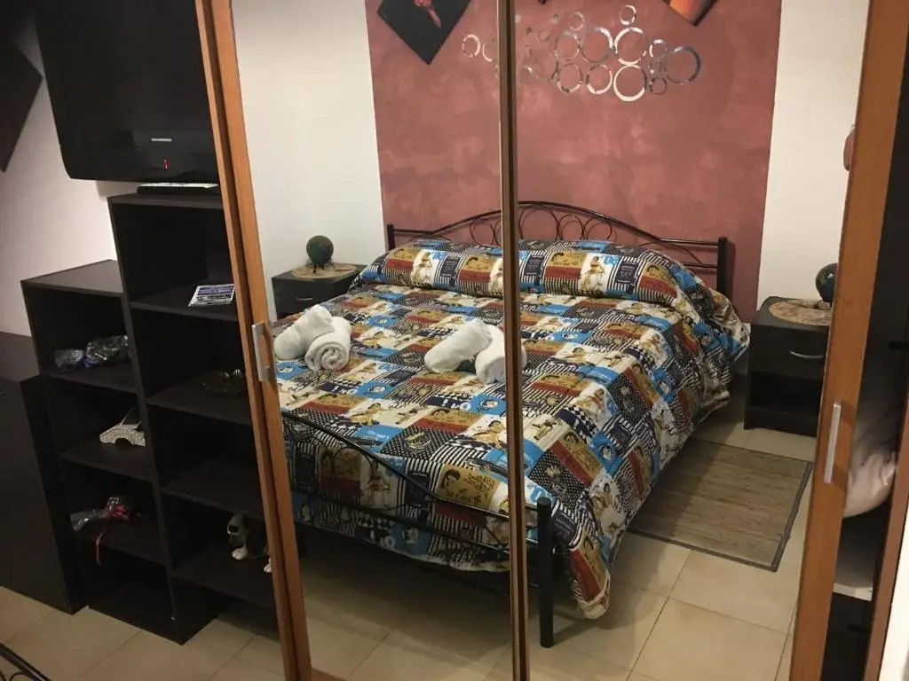 HOUSE OF GIANNY (The Wolf Nest)