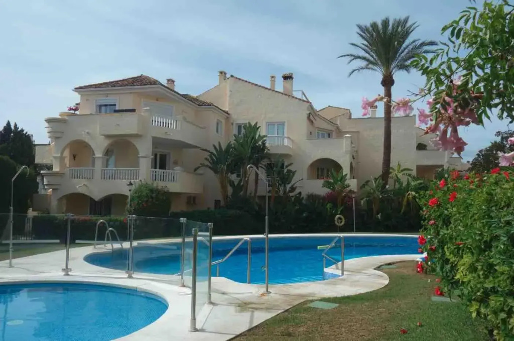 Apartment near Puerto Banus