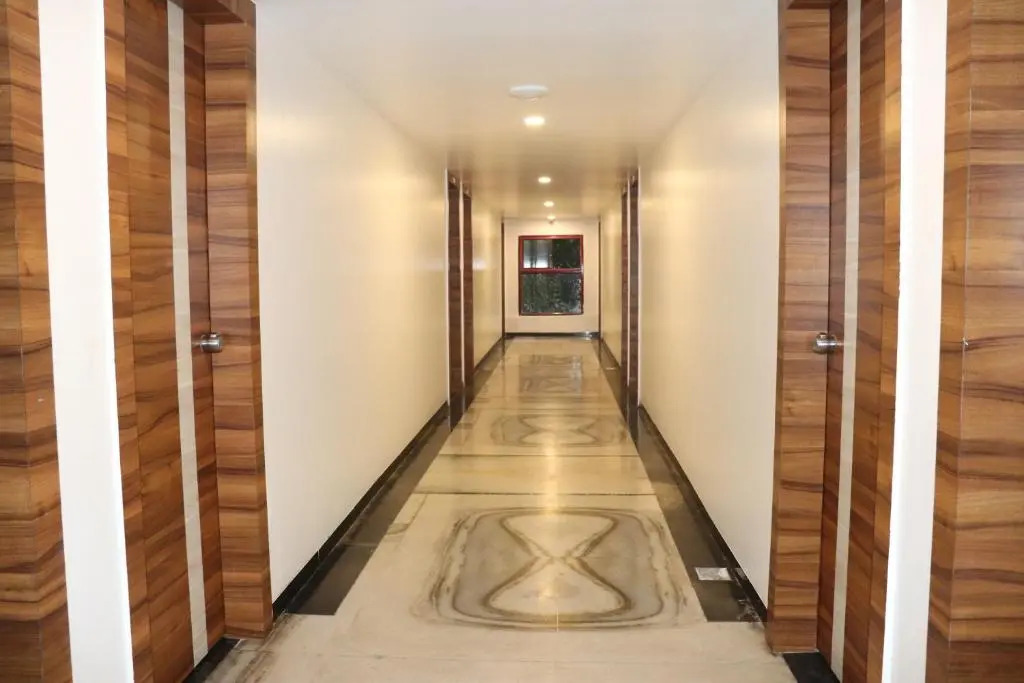 Hotel Raj