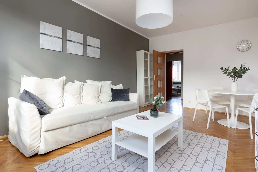 Saska Kepa Modern Apartment