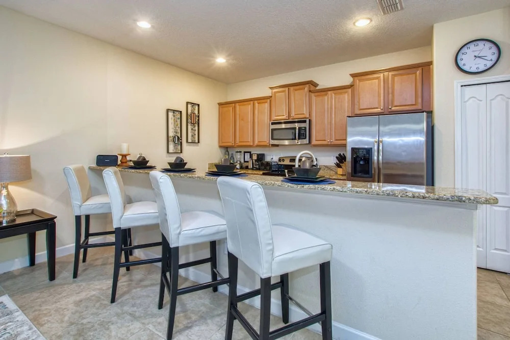 Paradise Palms - 8926 Majesty Palm Road