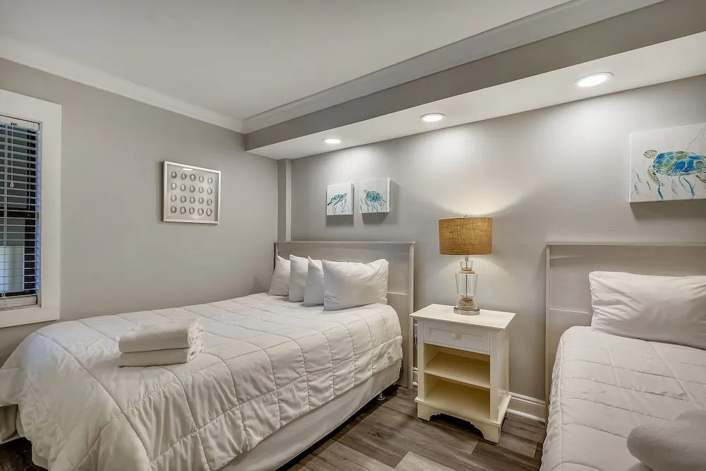 Inlet Reef 307 3 Bedroom Condo by RedAwning