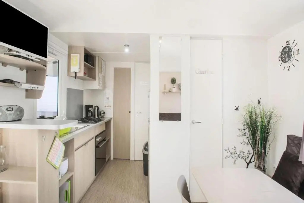 Mobil-homes proche de locéan