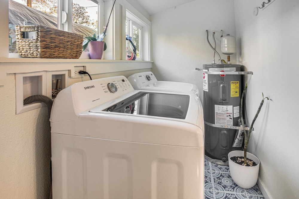 Walk to Shipyard: Bremerton Home w/ Patio!