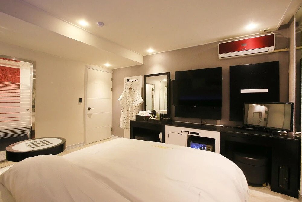 Yangpyeong Show Hotel