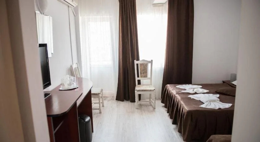 Hotel Dynes