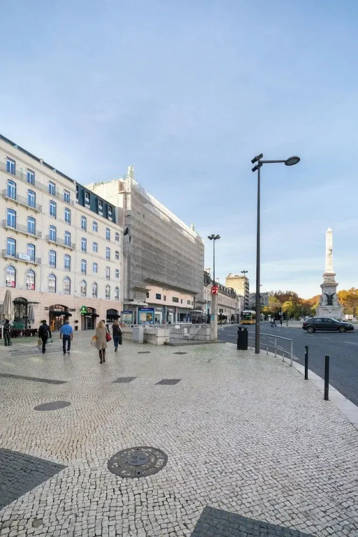 The Boulevard Prime Location W/ Ac & Elevator
