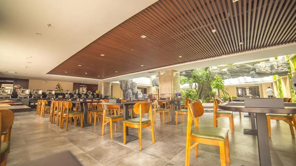 Zhongwei Yudu Ritz Hotel