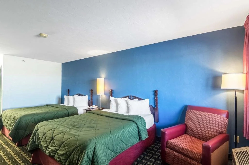 Premier Inn & Suites