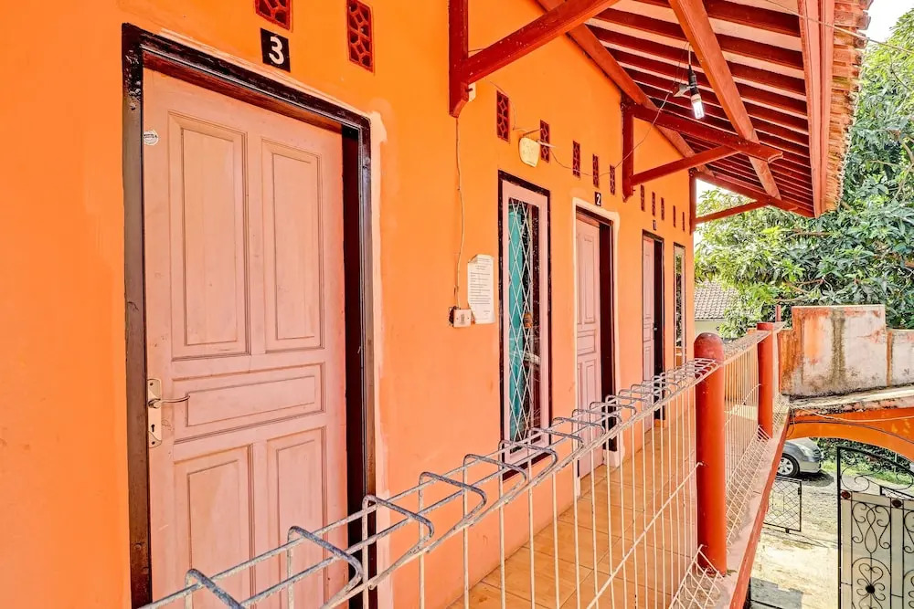 OYO Life 91478 Wisma Aura Syariah