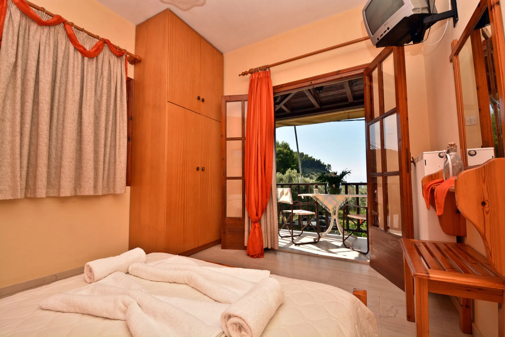 Nina Apartments