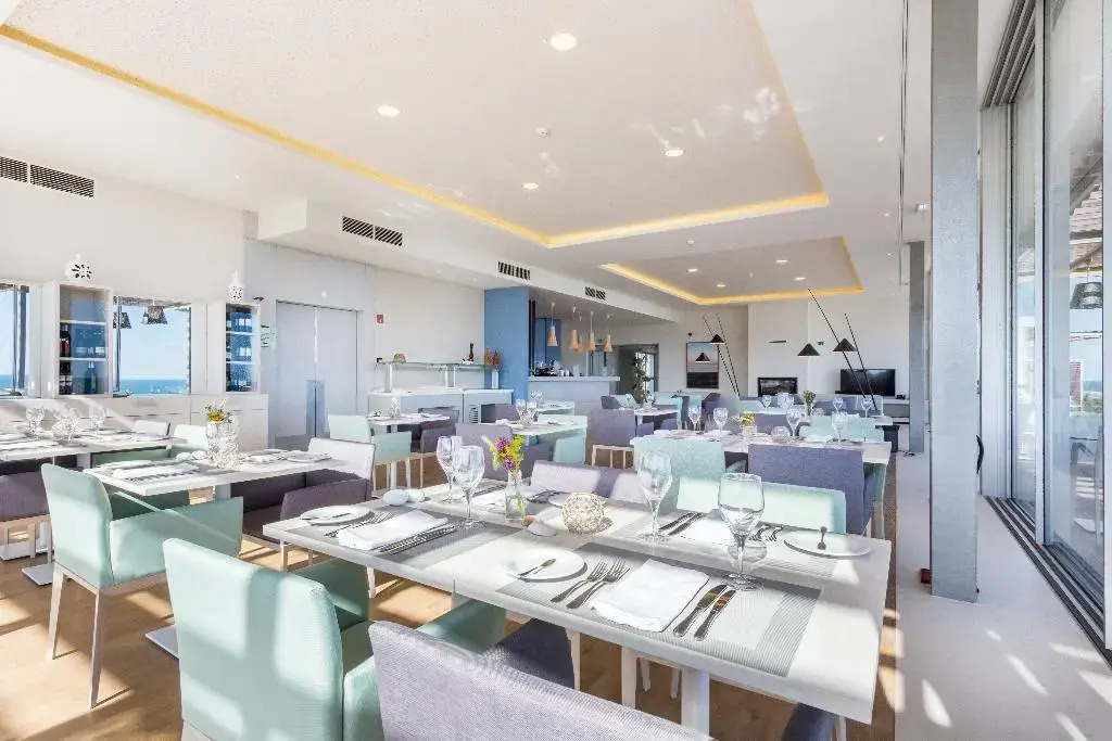 Palmares Beach House Hotel