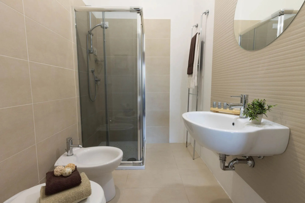 B&B Qaral