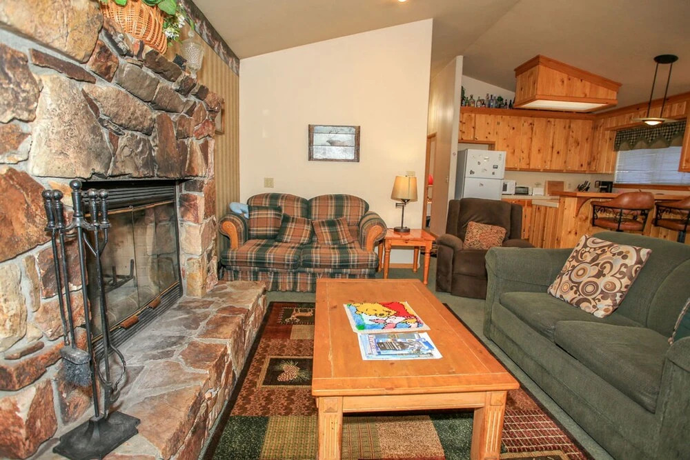 801 - Pine View Cottage by RedAwning