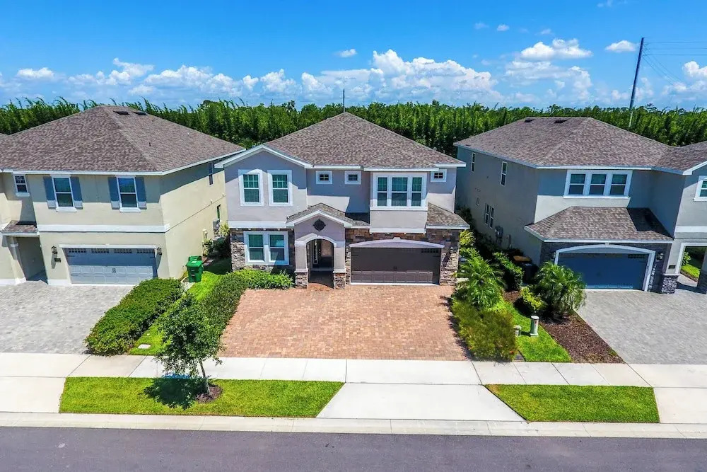 Gorgeous Single Home With Private Pool at Encore