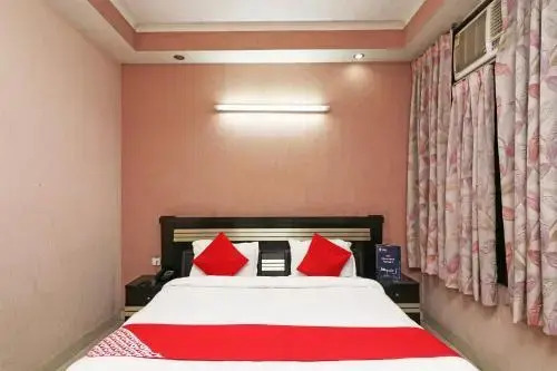 Bharat Guest House By OYO Rooms