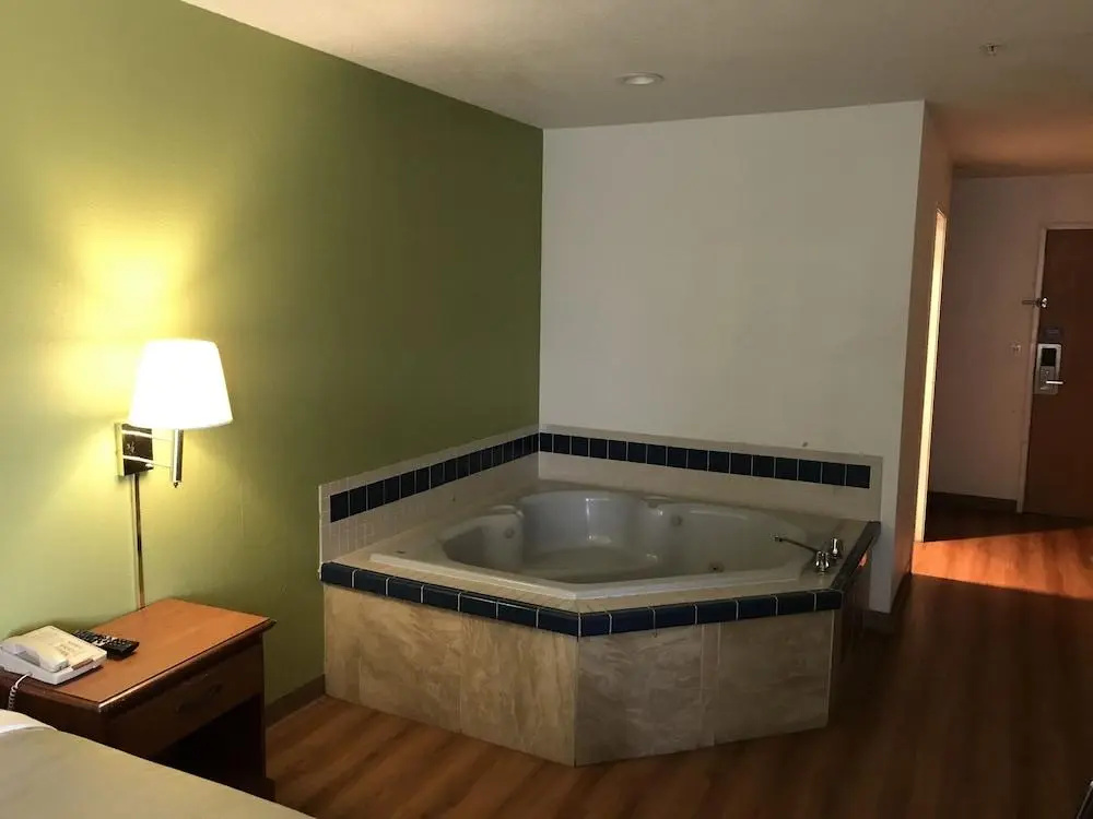 Motel 6 Marysville South