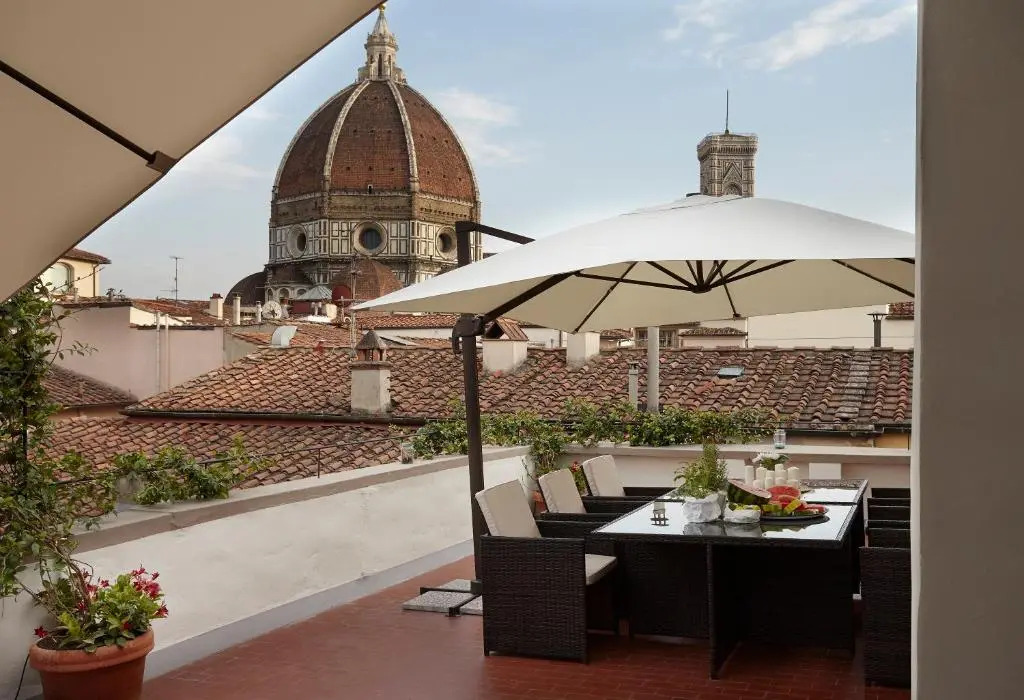 Penthouse with big terrace Duomo view