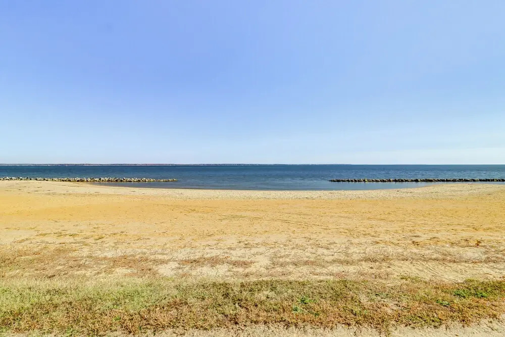 3 Blocks to Beach & Potomac River: Virginia Escape