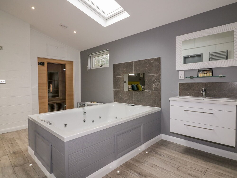 19 Meadow Retreat