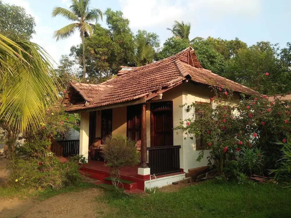 Pozhiyoram Beach Resort
