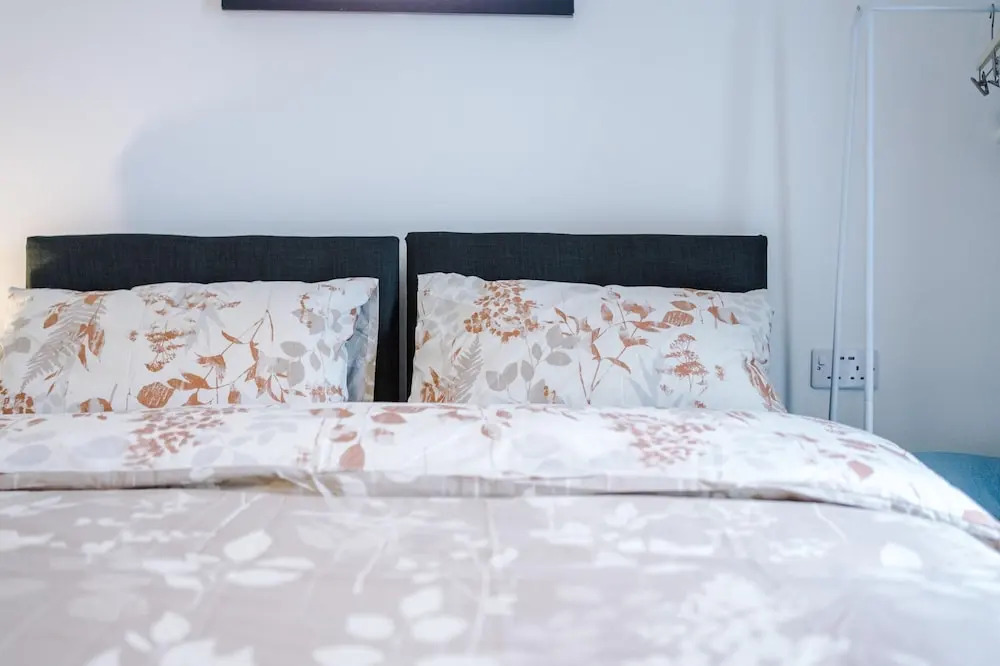 Stunning 3-bed House in Salford