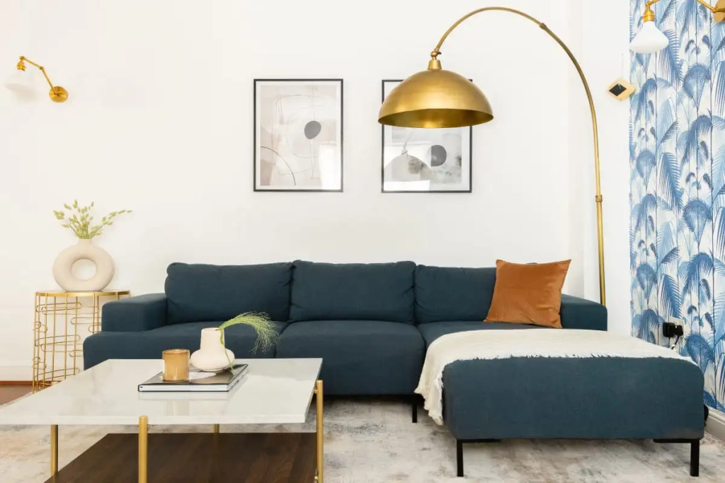 The Victoria Gardens - Bright & Modern 2BDR next to Victoria Station