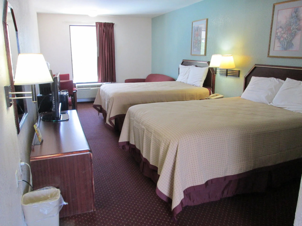 Regency Inn Near Boardwalk & Hurlburt Field