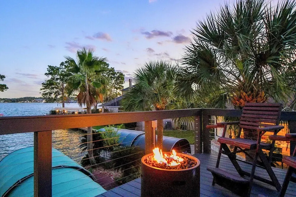 Waterfront Lake Conroe Home w/ Pool Access!
