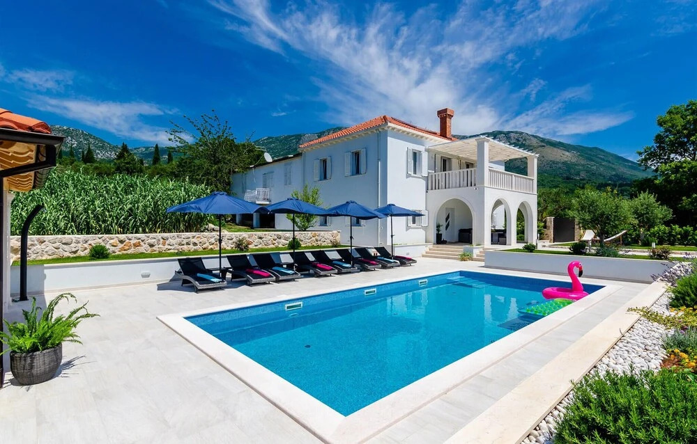 Beautiful Home In Gruda