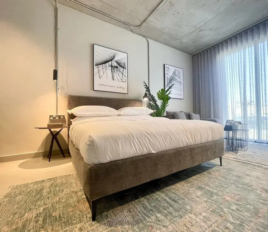 C Living - Premium 3 Bedroom - AQIQ