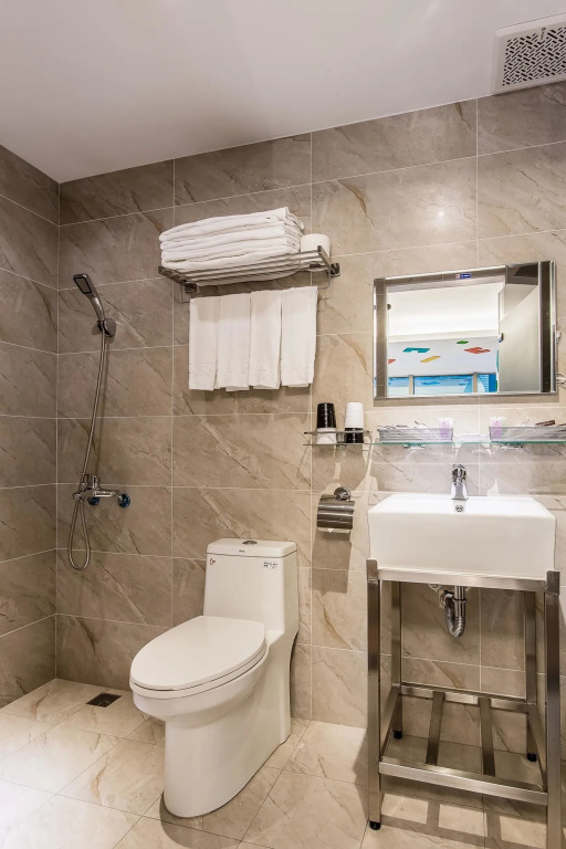 Rich & Free Hotel - Zhongshan