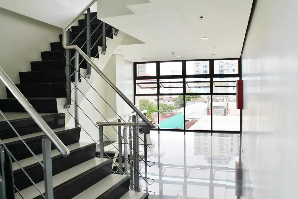 Premiere Citi Suites