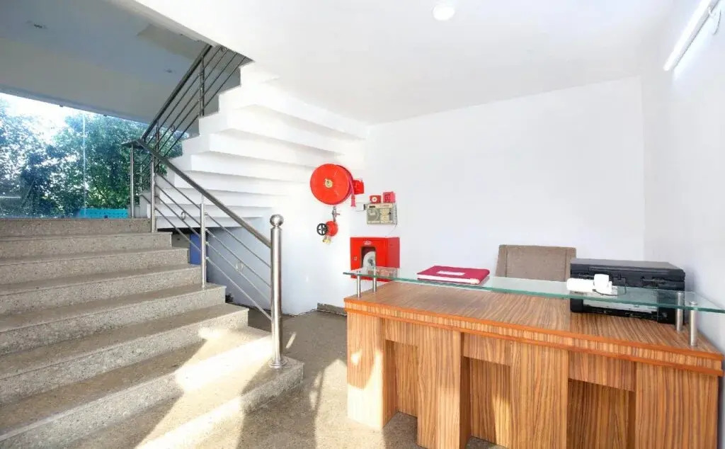 Hotel Lrc By OYO Rooms