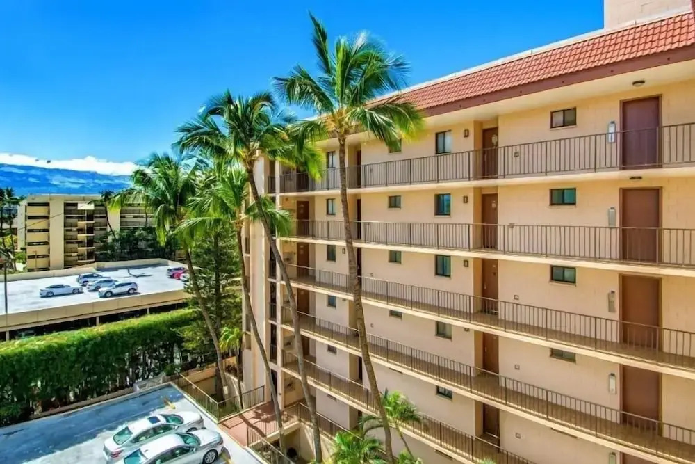Kealia Resort, #304 2 Bedroom Condo by RedAwning