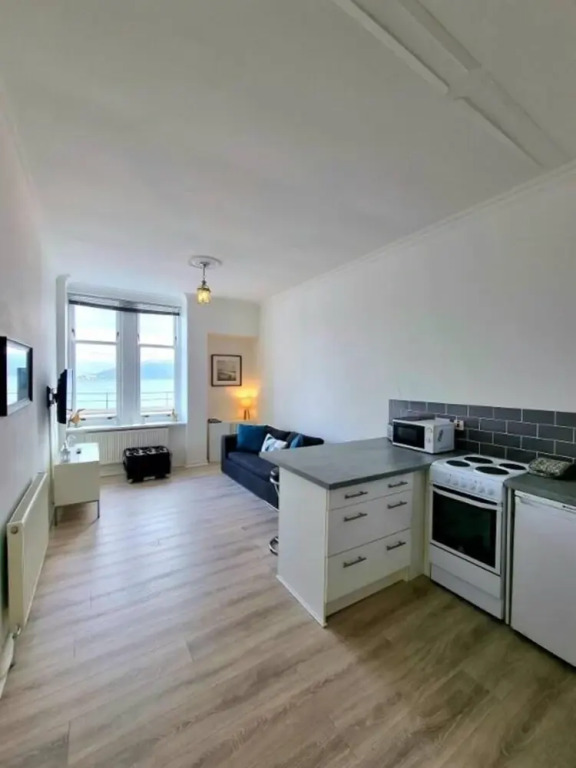 Charming 1-bed Apartment in Isle of Bute