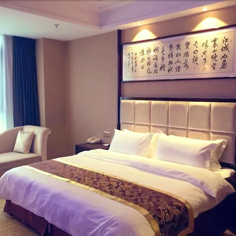 New Sail Hotel