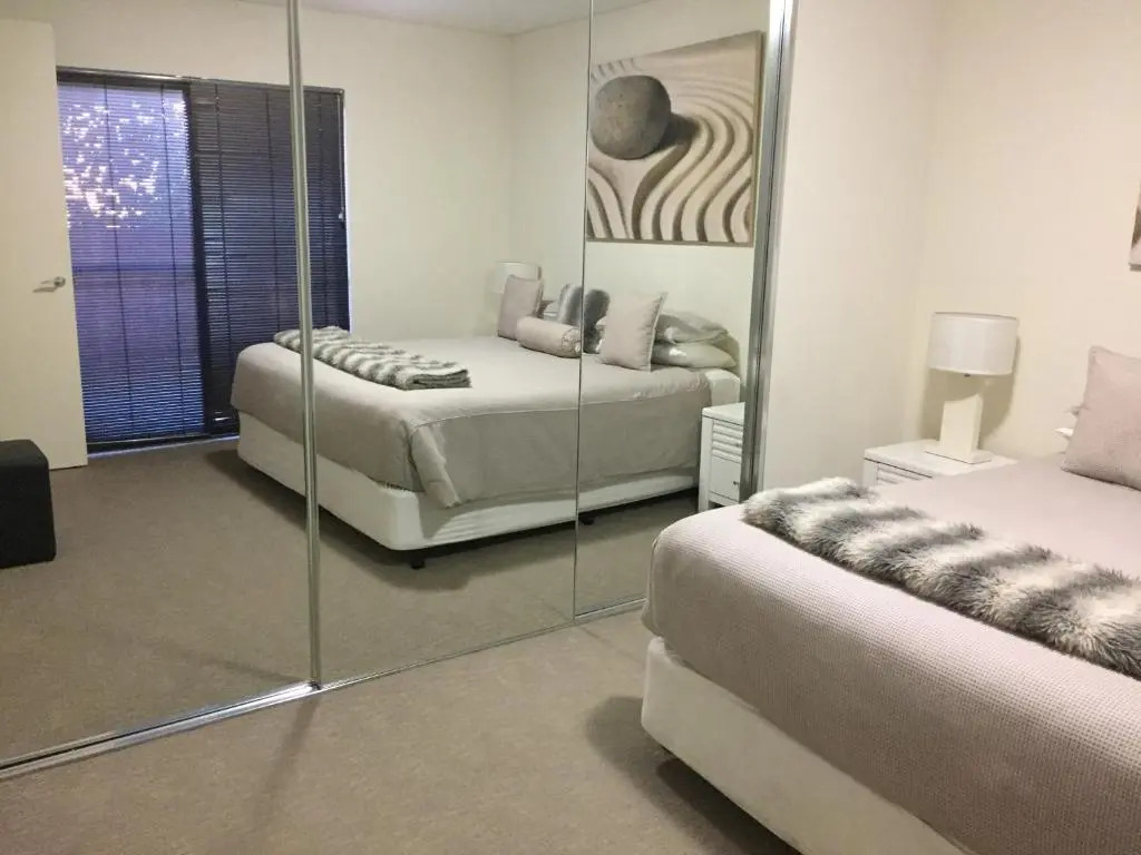 Parklane Apartments