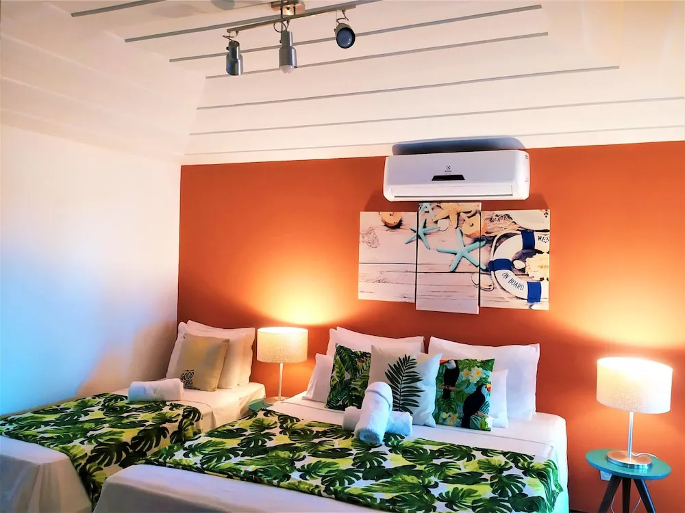 Búzios Prime: Vista Mar, 50m da Praia da Ferradura, 8 suites